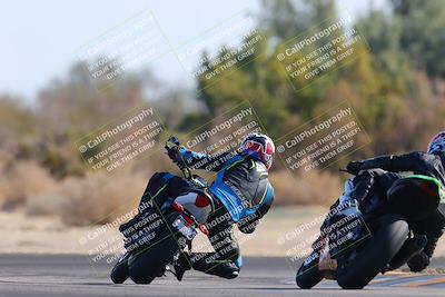 media/Dec-18-2022-SoCal Trackdays (Sun) [[8099a50955]]/Turn 7 Backside (1125am)/